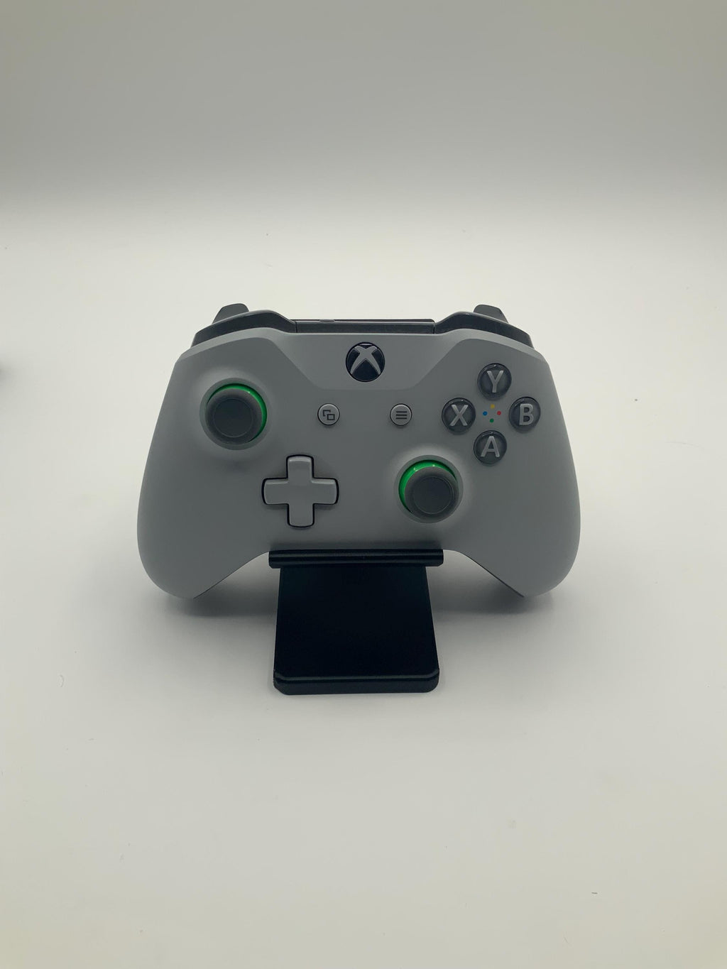Universal Controller Stand: PETG Plastic, Single/Dual/Quad