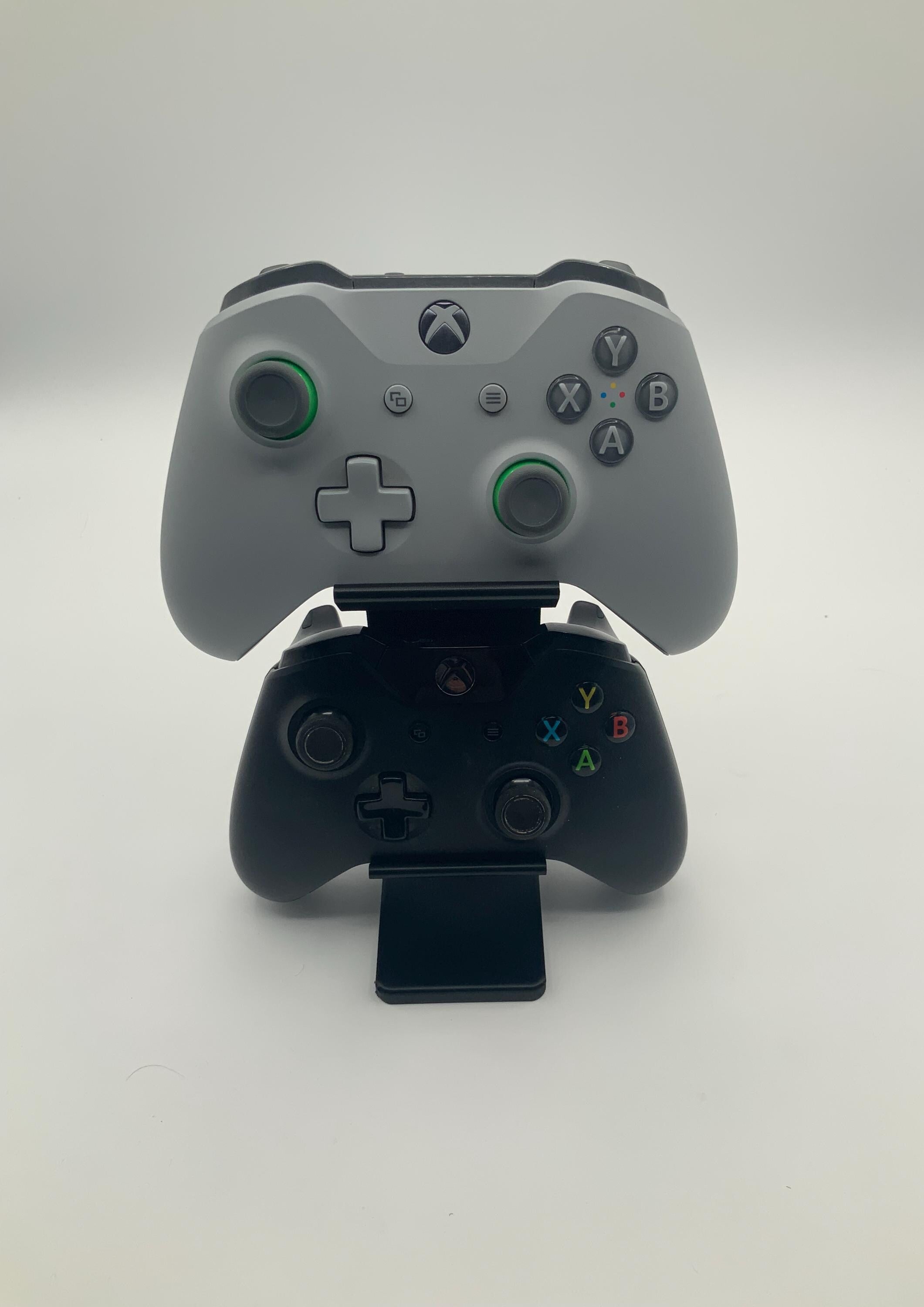 Universal Controller Stand: PETG Plastic, Single/Dual/Quad